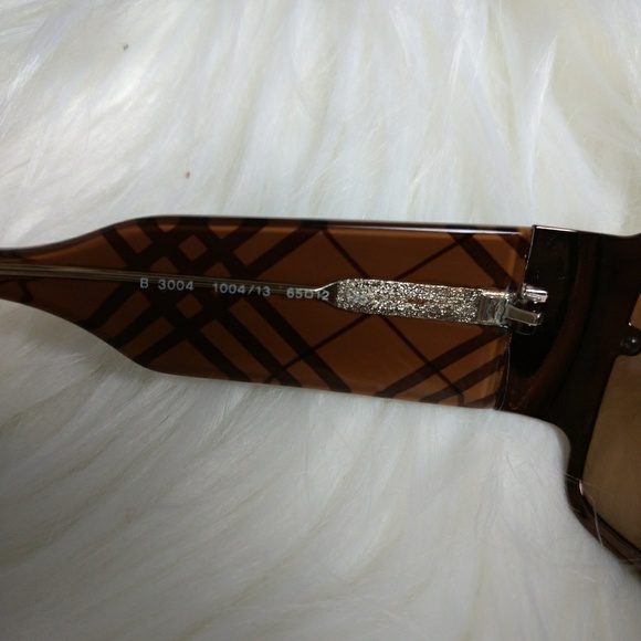 Sunglasses - Picture 5 of 8